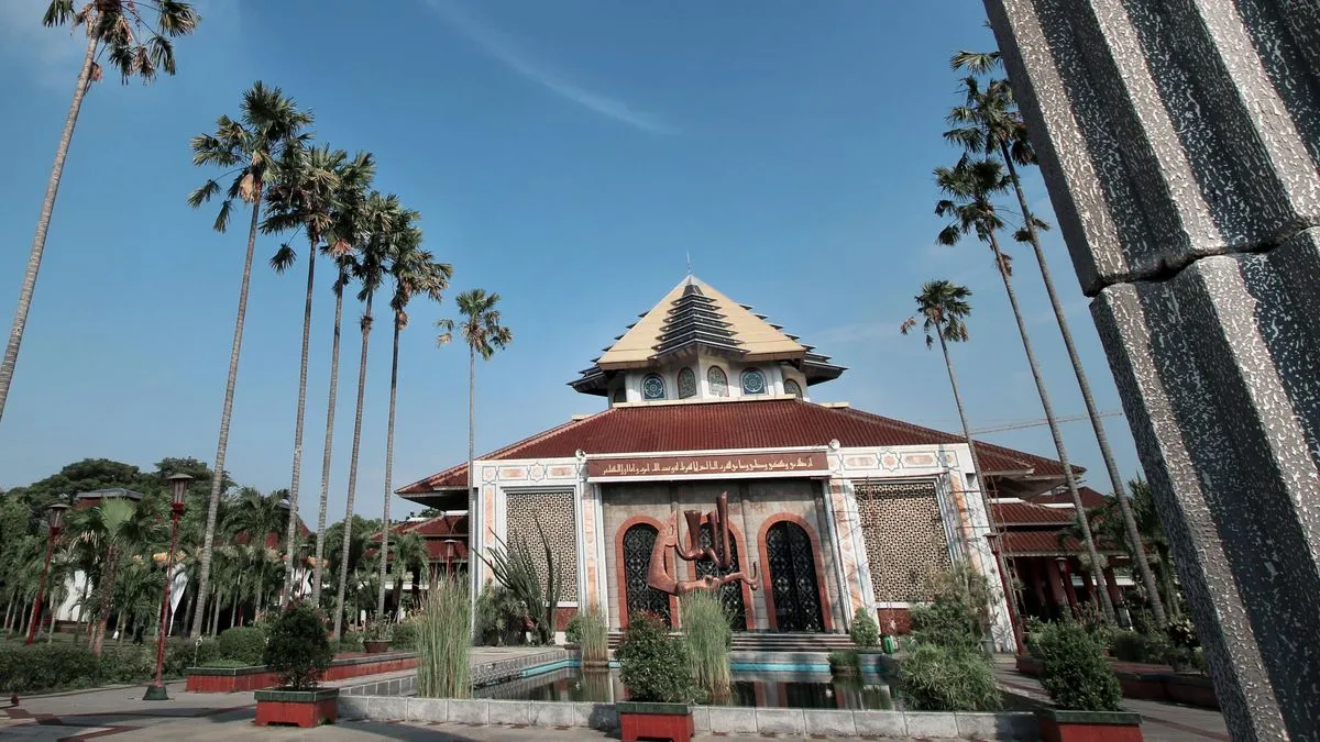 Sosiolog UGM Arie Sujito: Krisis Global Perberat Tantangan Demokrasi di Indonesia