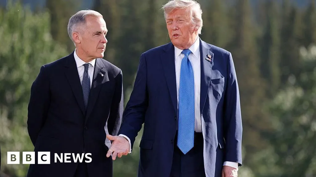 Trump Ancam Tarif 100% untuk Barang Kanada Jika Ottawa Capai Kesepakatan Dagang dengan Tiongkok