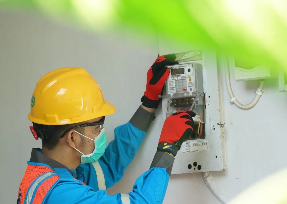 PLN Bagikan Tiga Langkah Aman Kelistrikan Saat Cuaca Ekstrem dan Potensi Banjir