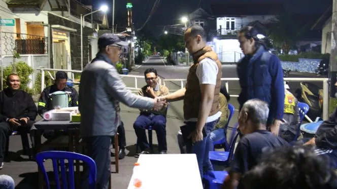 Kapolresta Malang Kota Sambangi Pos Kamling Madyopuro, Warga Sampaikan Masukan Keamanan dan Lalu Lintas