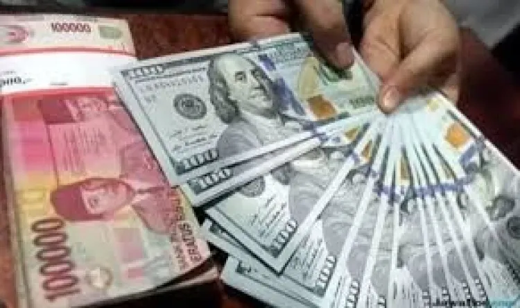 Menkeu Minta Publik Tetap Tenang saat Rupiah Mendekati Rp17.000 per Dolar AS