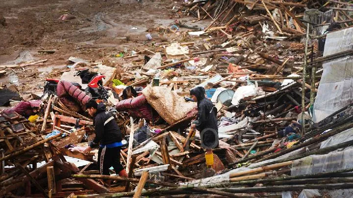Longsor di Cisarua Bandung Barat: 8 Tewas, 82 Hilang, Warga Akan Direlokasi