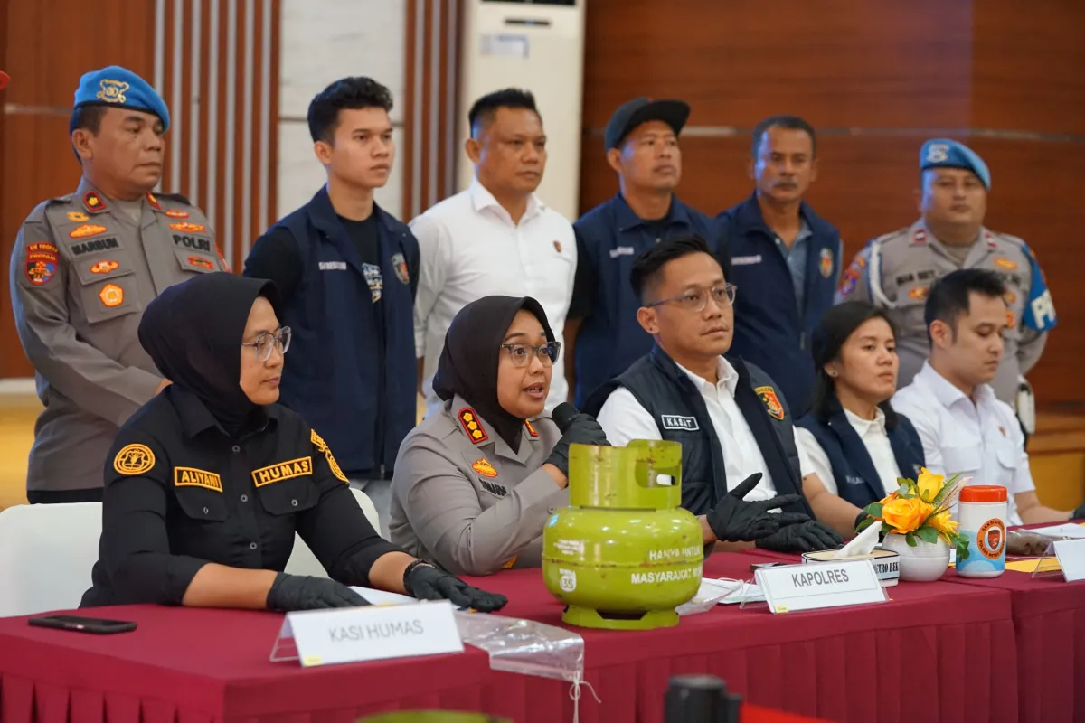 Polres Metro Bekasi Ungkap Praktik Ilegal Penjualan Tabung Gas “Suntik”