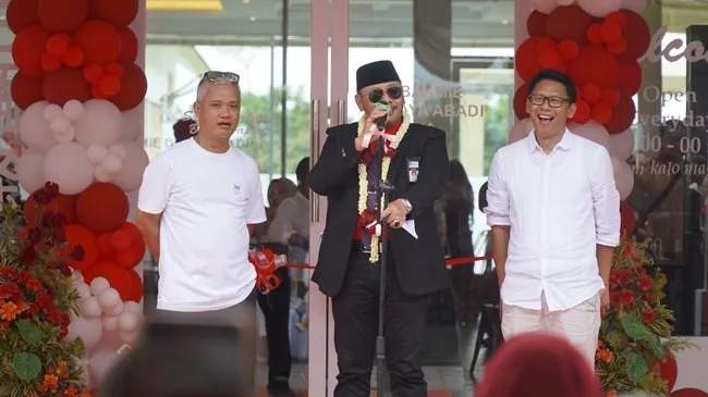 Wali Kota Tegal Resmikan Bakmie Djaya Abadi di Debong Kulon