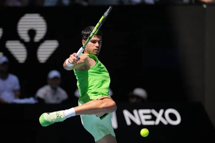 Carlos Alcaraz ke Perempat Final Australia Terbuka, Servis Jadi Sorotan Usai Menang atas Tommy Paul