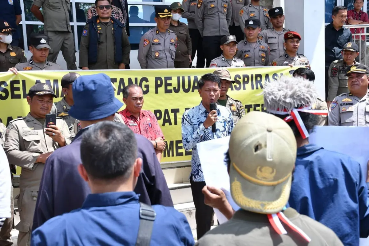 Pemkab Samosir: Pengadaan Mobil Dinas Bupati Sesuai Prosedur dan Tidak Langgar Aturan
