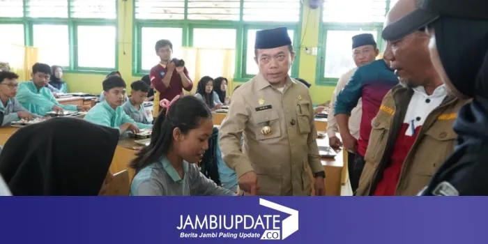 Gubernur Jambi Tinjau Dapur MBG di Merangin, Tekankan Kualitas Bahan dan Kebersihan