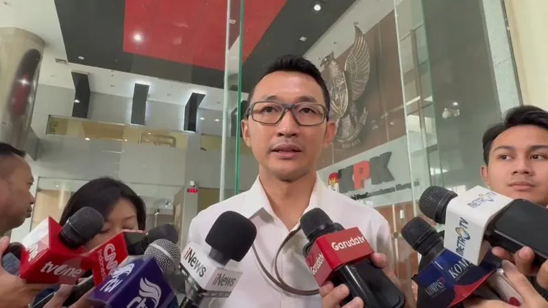 KPK Geledah Rumah Kadis PUPR dan Kadis Perizinan Kota Madiun Terkait Dugaan Pemerasan dan Gratifikasi