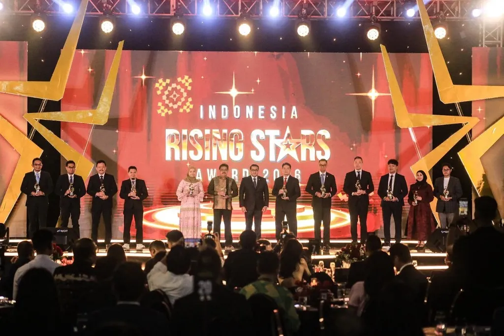 PLN Mobile Raih Penghargaan Service Excellent 2025 di Indonesia Rising Stars Award 2026