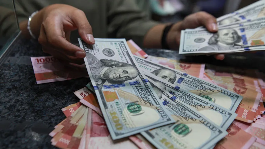 Rupiah Ditutup Melemah 0,05% di Tengah Kekhawatiran Eskalasi Dagang AS–China
