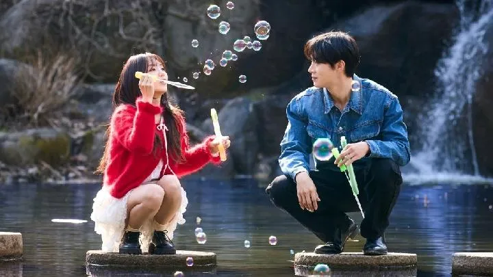 13 Rekomendasi Film dan Serial Romantis untuk Temani Momen Valentine di Prime Video