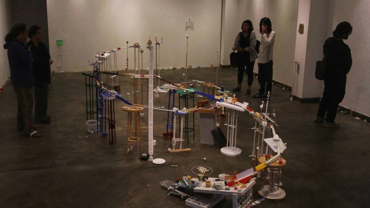 Pameran Tunggal Argya Dhyaksa di Bandung Mengangkat Brikolase Keramik dan Estetika Ketidaksempurnaan