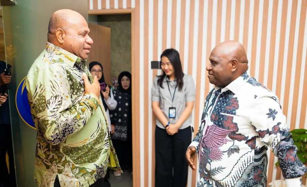 Gubernur Papua Matius Fakhiri Audiensi dengan Menteri HAM, Bahas Kebijakan Sensitif Kearifan Lokal