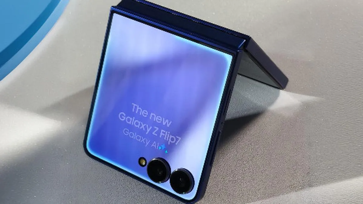 Samsung Galaxy Z Flip7 Meluncur di Indonesia, Andalkan Exynos 2500 dan FlexWindow 4,1 Inci
