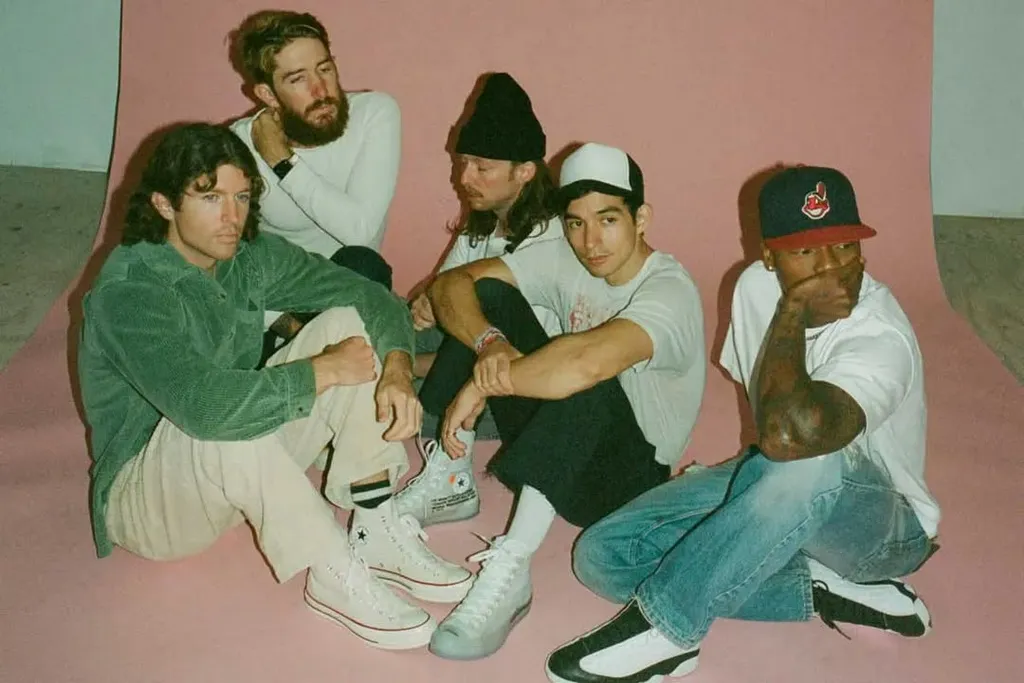 Eks Gitaris Turnstile Brady Ebert Dikeluarkan dari The S.E.T. Usai Tuduhan Penyalahgunaan Dana