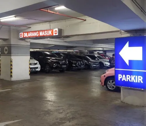 Klaim Parkir Tahunan Digabung STNK Mulai 2027 Viral, Ini Faktanya