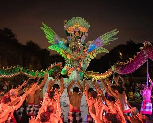 Enam Rekomendasi Lokasi Menonton Tari Kecak di Bali, dari Uluwatu hingga Bona Kangin