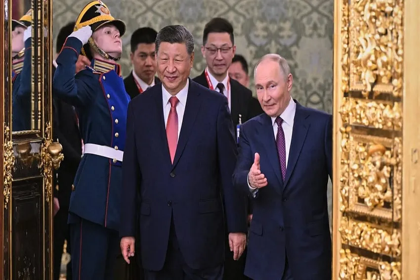 UE: Dukungan China ke Rusia Kian Menguat Memasuki Tahun Keempat Perang di Ukraina