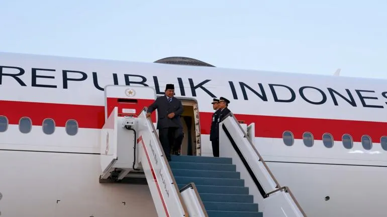 Prabowo Tiba di Abu Dhabi, Dijadwalkan Bertemu Presiden UEA MBZ