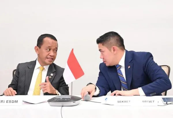 Seskab Teddy: Diplomasi Presiden Prabowo Hasilkan Penurunan Tarif AS untuk RI dari 32% ke 19%