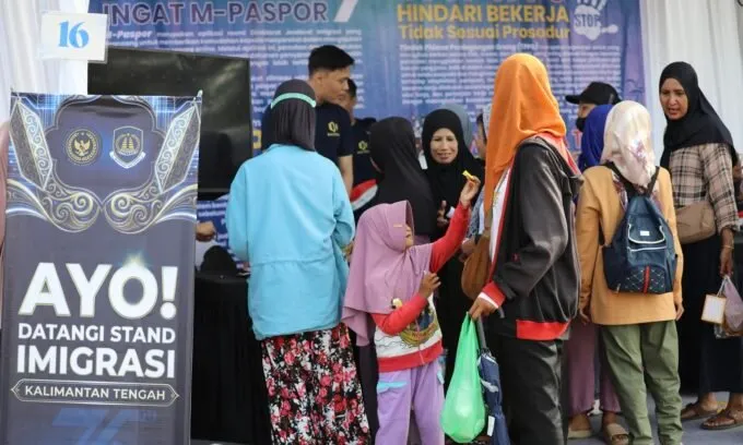 Hari Bakti Imigrasi ke-76 di Kalteng Diisi Doa Bersama, Sosialisasi, hingga Bazar Murah