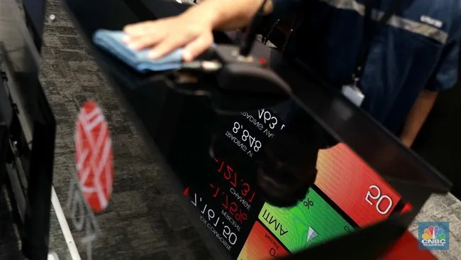 IHSG Tersungkur 6,61%: Ketika Pasar Membaca Risiko, Rupiah Melemah, dan Dunia Mengencang