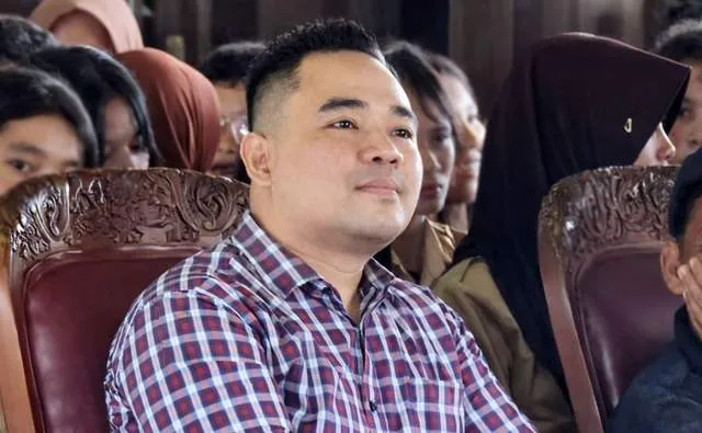 Pendeta Sandy Nugroho Ceritakan Perjalanan Lepas dari Narkoba di Talkshow Kutai Barat