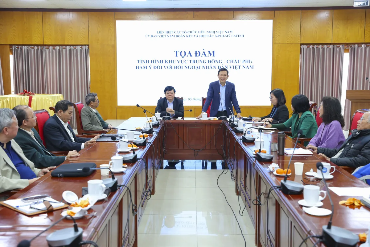 Seminar Bahas Dinamika Timur Tengah dan Afrika serta Dampaknya bagi Diplomasi Antar Masyarakat Vietnam