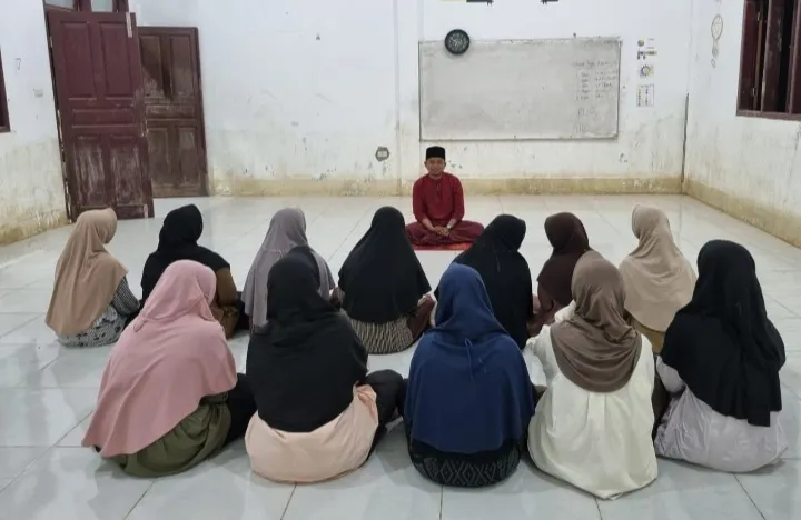 Dua Bulan Pascabanjir Bandang, Kegiatan Belajar di Dayah Ummul Ayman III Belum Sepenuhnya Pulih
