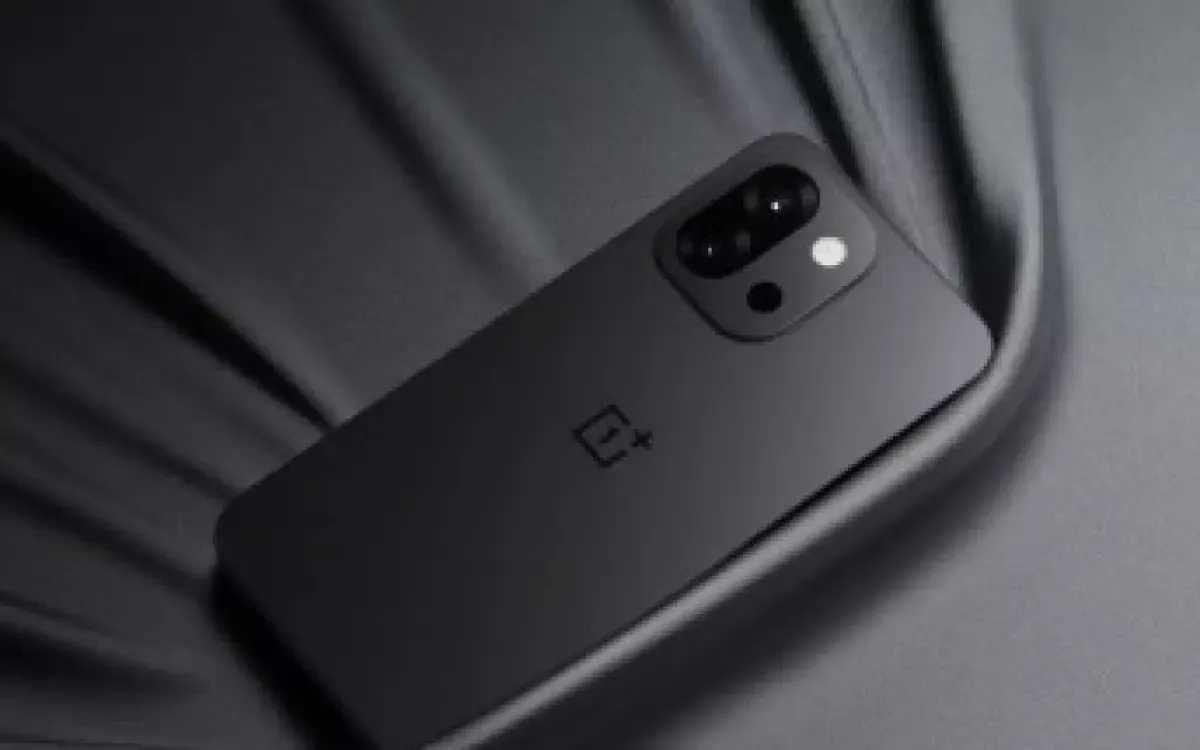 Bocoran OnePlus 15T: Aksesori Pendingin Magnetik Tipis Diklaim Bantu Atasi HP Cepat Panas