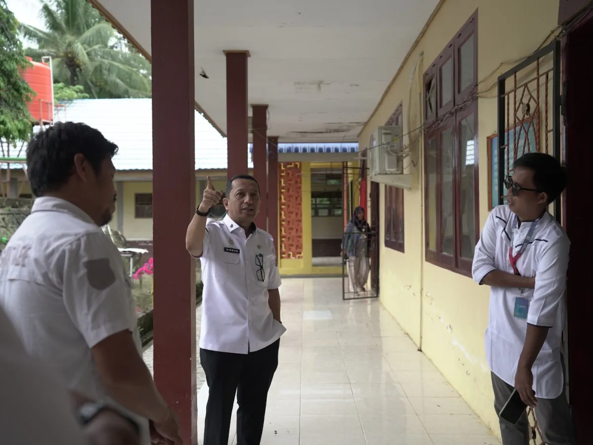 KominfoSS Sulbar Pantau Pemanfaatan Internet Program SULBAR Digital di SMKN 7 Majene
