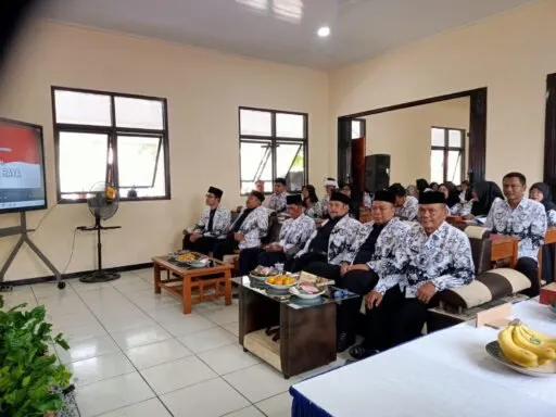 Prayogi Thia Nugraha Terpilih Aklamasi Pimpin PGRI Cabang Patokbeusi Periode 2025–2030