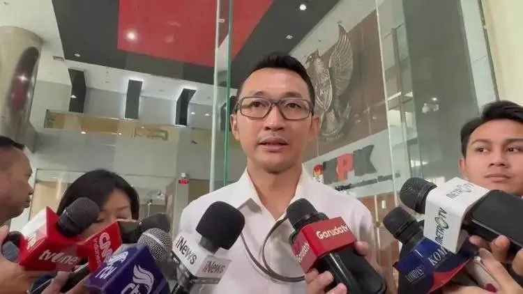 Penyidikan Korupsi di Pemkot Madiun, KPK Geledah Rumah Kadis PUPR dan Kadis Perizinan