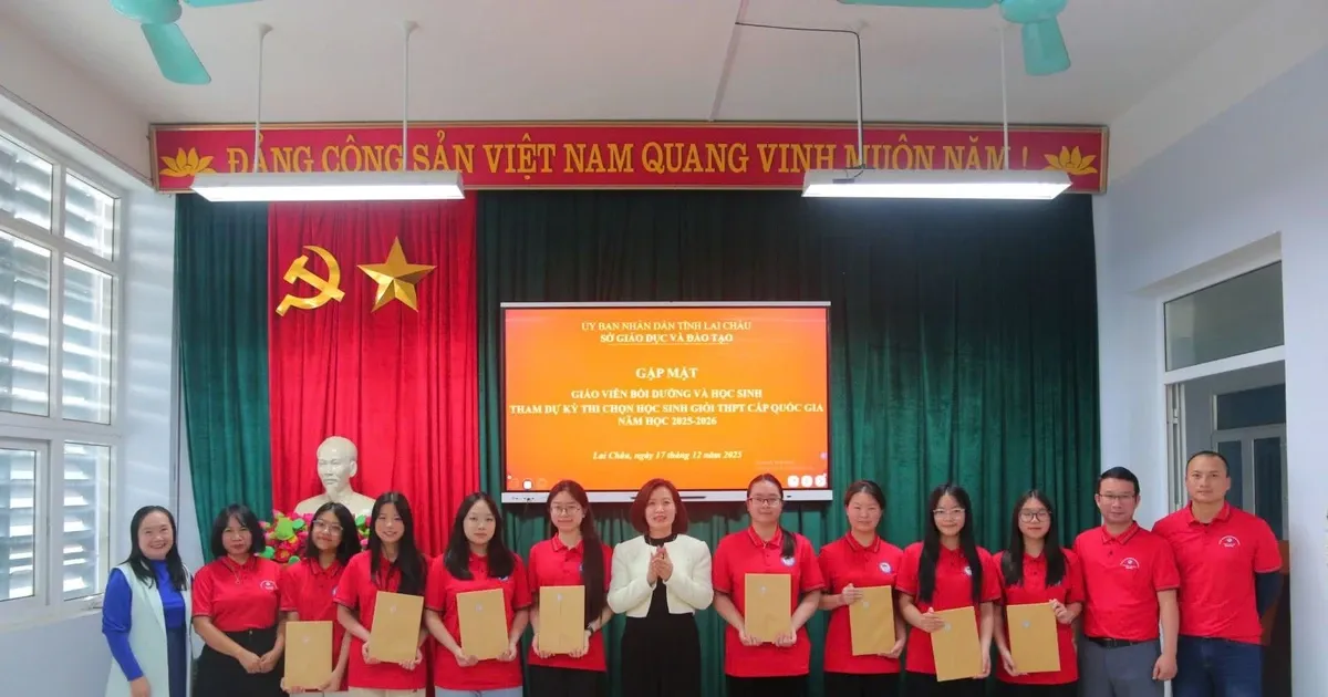 Lai Chau Raih 20 Penghargaan pada Seleksi Siswa Berprestasi Nasional 2025-2026