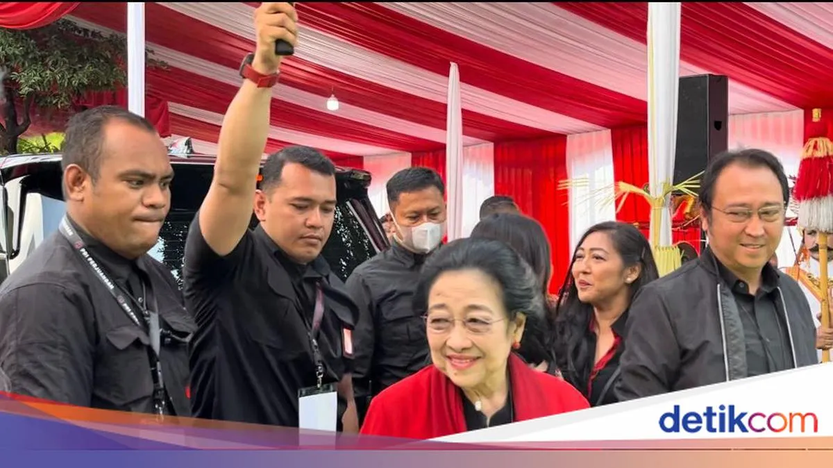 Megawati Didampingi Prananda Hadiri Arena Perayaan HUT Ke-51 PDIP