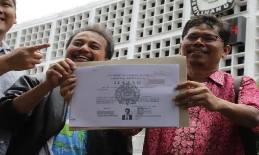 Bonatua Silalahi Berencana Unggah Salinan Ijazah Jokowi Tanpa Sensor Usai Sengketa Informasi dengan KPU