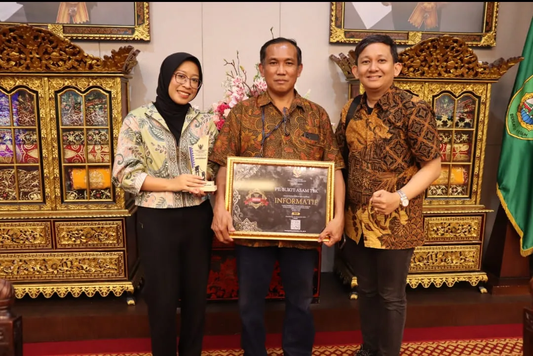 PT Bukit Asam Raih Anugerah Keterbukaan Informasi Publik 2025 Kategori BUMN dengan Nilai 94,84