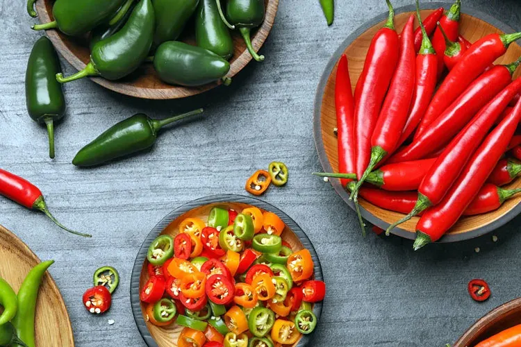Capsaicin pada Makanan Pedas dan Dampaknya terhadap Metabolisme Tubuh