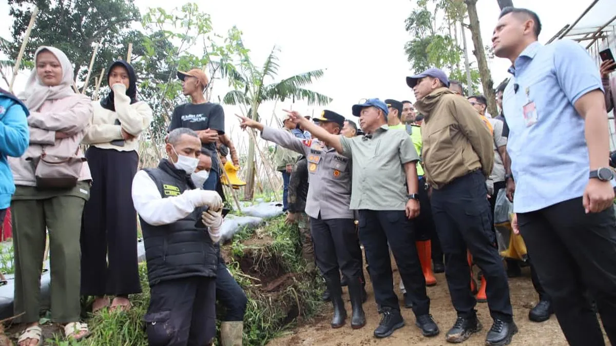 Mendagri Tito Karnavian Dorong Relokasi Warga dan Penguatan Tata Ruang Usai Longsor di Bandung Barat