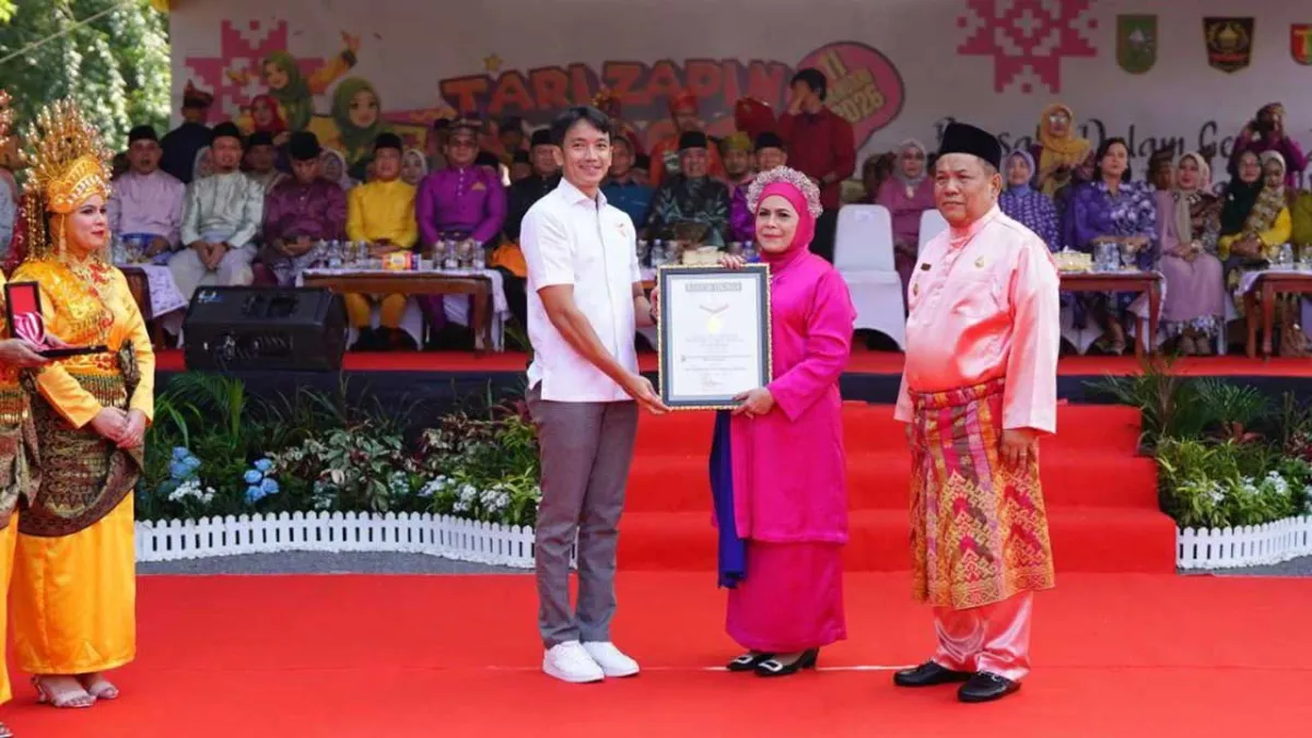 Tari Zapin Massal 6.000 Penari di Pekanbaru Ditetapkan sebagai Rekor Dunia