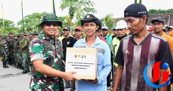 Kodim 0815/Mojokerto Gelar Karya Bakti Mitigasi Bencana, Bersihkan Sungai untuk Cegah Banjir