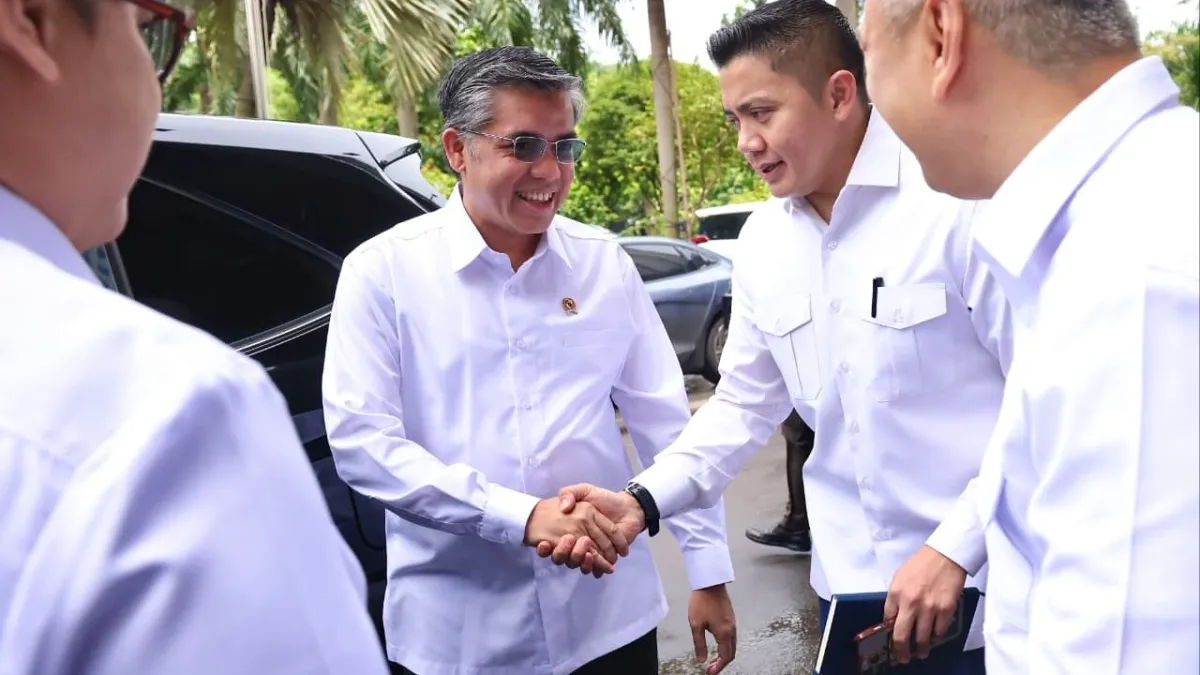 Menaker Minta Perusahaan Aplikasi Transparan dalam Perhitungan BHR Keagamaan 2026