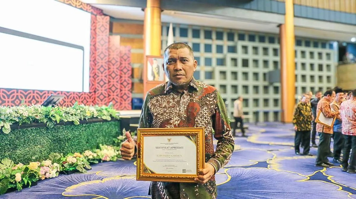 Karimun Terima Penghargaan BRIN atas Komitmen Penguatan Daya Saing Daerah
