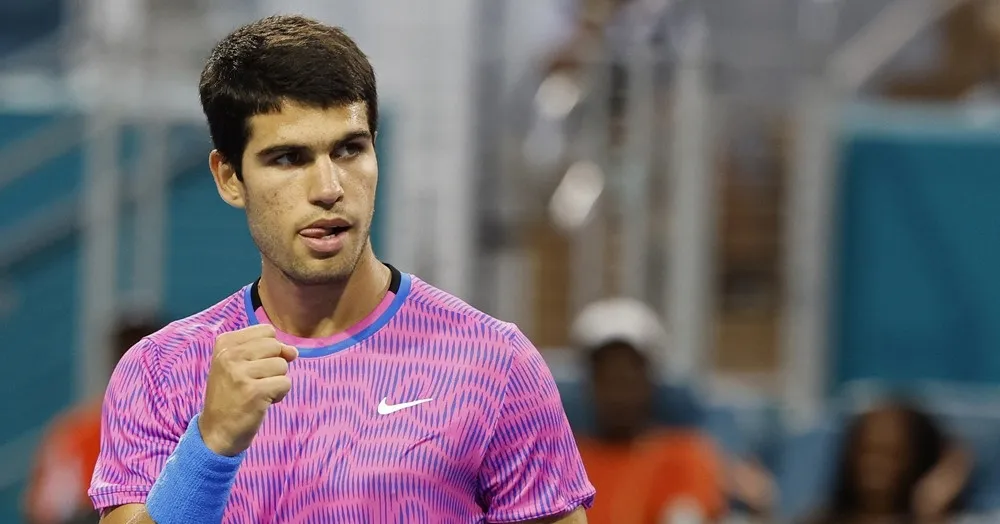 Carlos Alcaraz Singkirkan Tommy Paul dan Melaju ke Perempat Final Australian Open