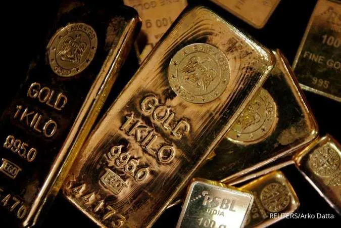 Harga Emas Stabil di Tengah Dolar AS Menguat dan Meredanya Ketegangan Dagang AS-China