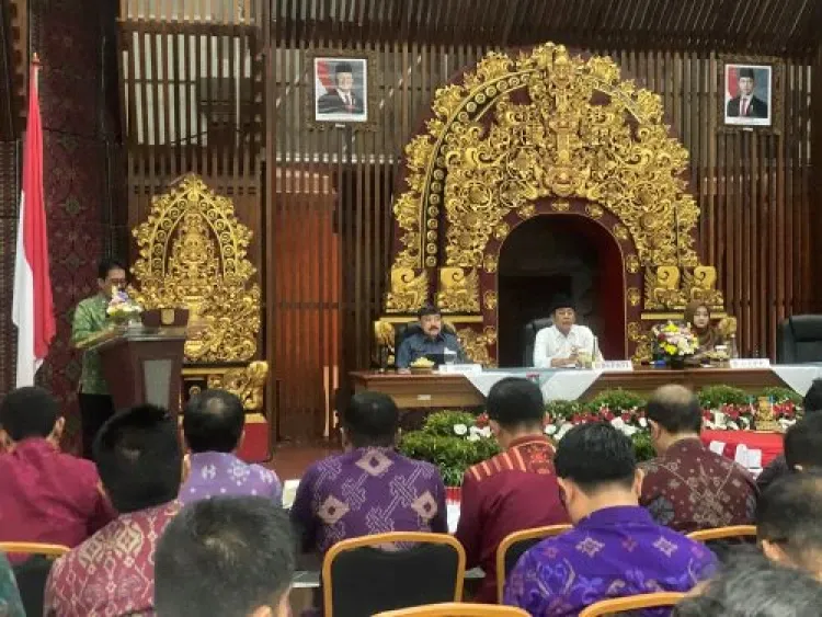 Pemkab Karangasem Teken Kontrak Payung Konsolidasi Pengadaan, Klaim Efisiensi Rp1,368 Miliar