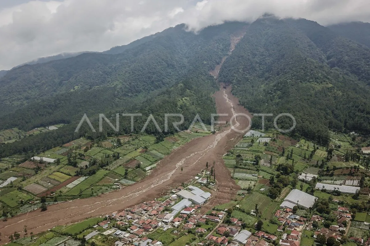 SAR Gabungan Masih Mencari 79 Korban Longsor di Cisarua, Bandung Barat