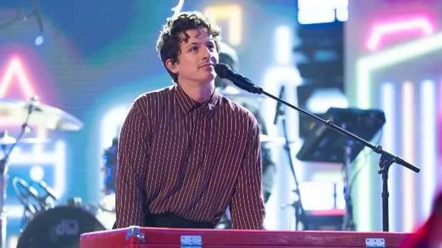 Charlie Puth Umumkan Whatever’s Clever World Tour Mulai April 2026