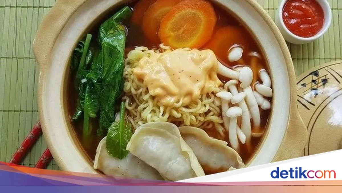 Menu Harian Ramadhan Hari Ke-12: Mie Kuah dengan Topping Dumpling