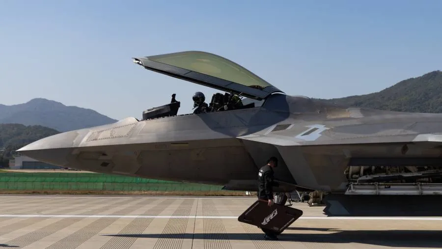 Jet Tempur AS dan China Dilaporkan Sempat Berhadapan di Perairan Dekat Semenanjung Korea